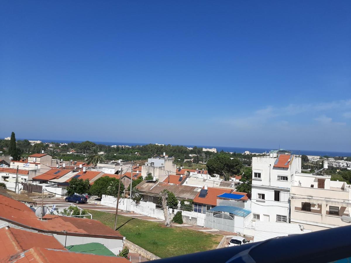 Family Apart Nahariya Esterno foto